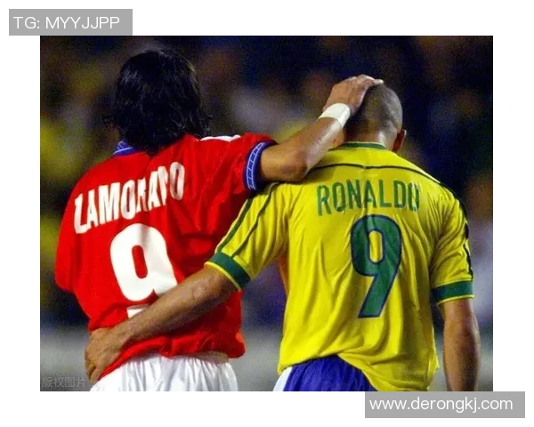 足球先生是哪一位球星的荣耀象征揭示其背后的努力与成就